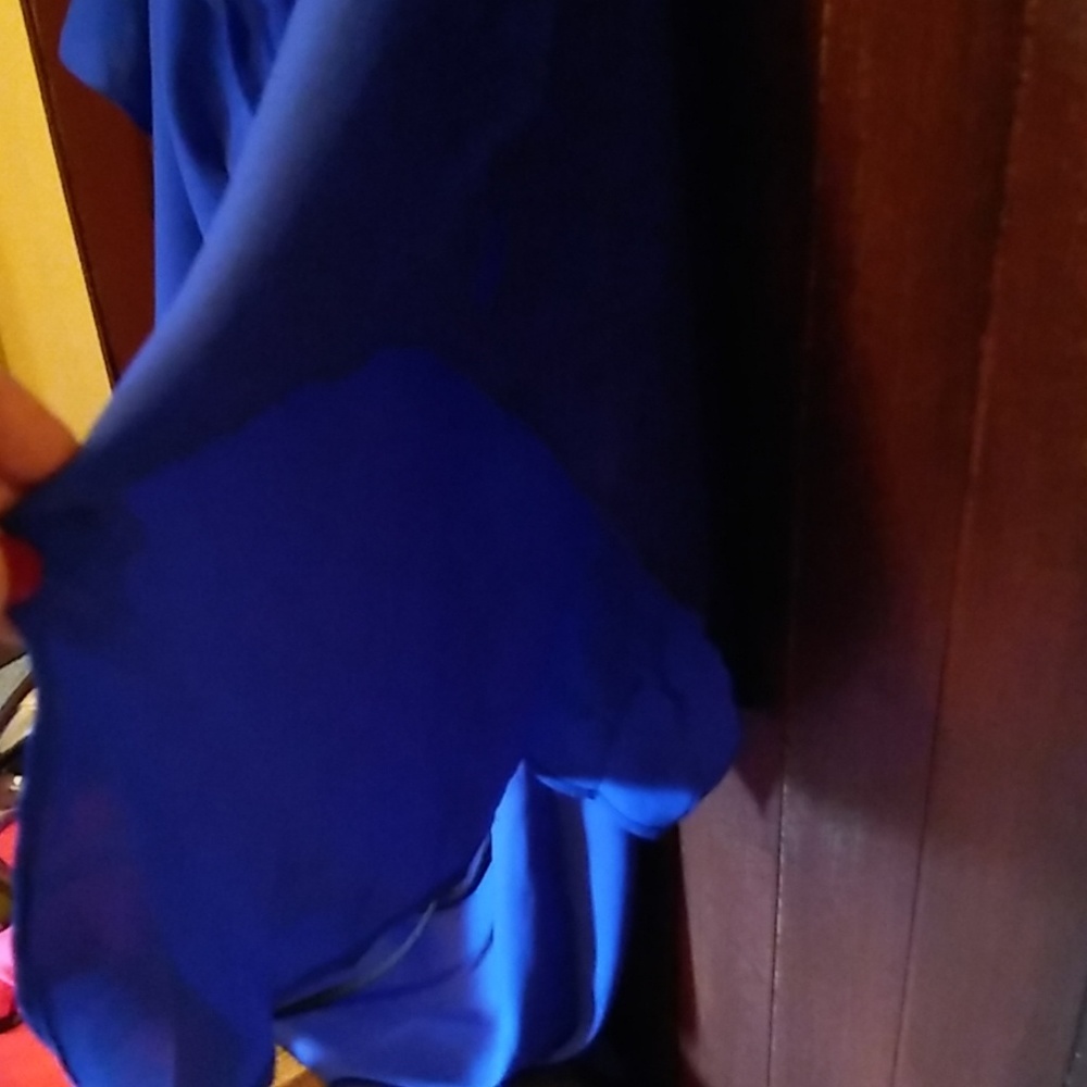 Dress - Picture 4 of 7